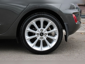 Used Ford Fiesta 2018 for sale - 76323059: Photo