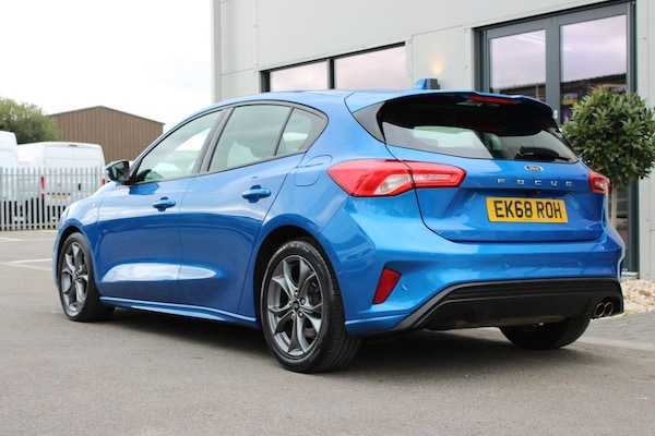 Used Ford Focus 2018 for sale - 76173171: Photo 2