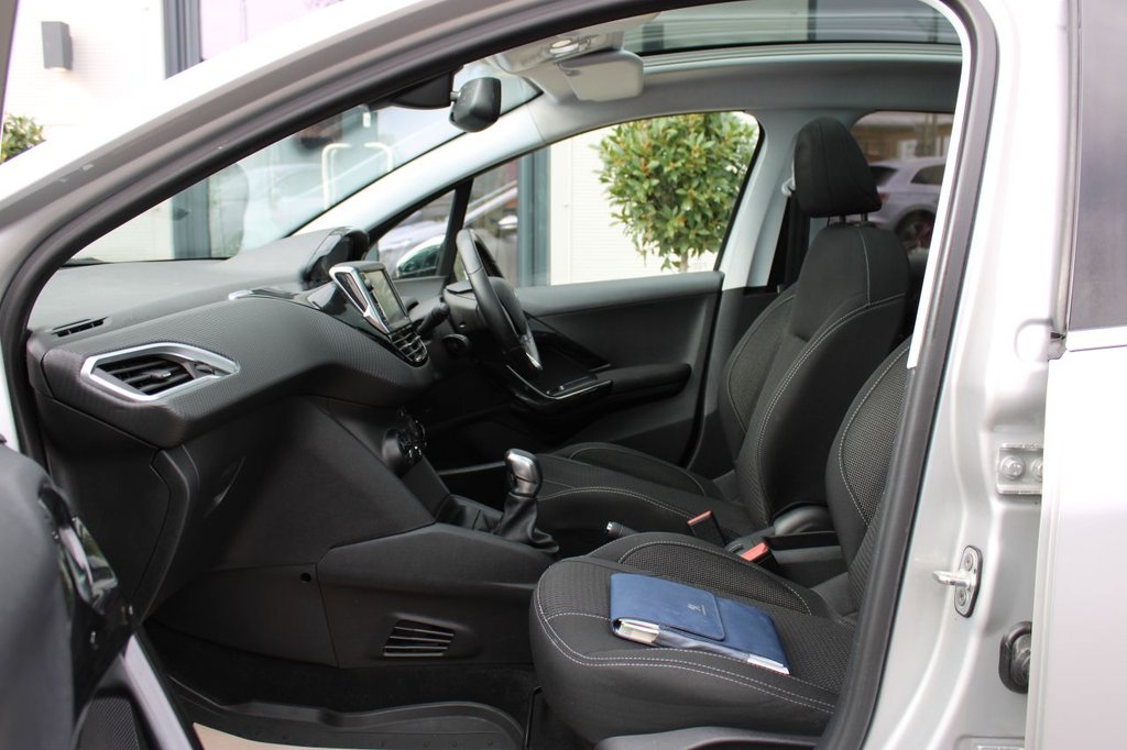 Used Peugeot 208 2016 for sale - 76081208: Photo 10
