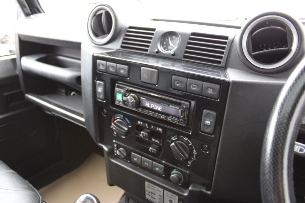 Used Land Rover Defender 2015 for sale - 78043945: Photo 12