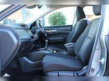 Used Nissan X-Trail 2017 for sale - 76792253: Photo