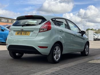 Used Ford Fiesta 2016 for sale - 79742965: Photo