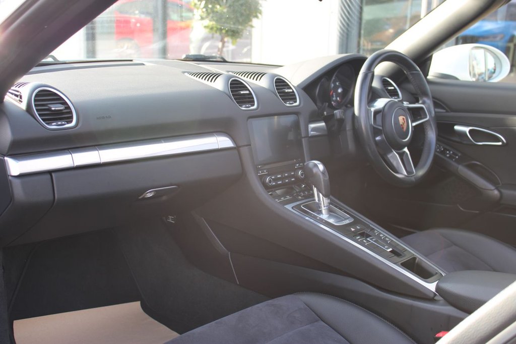 Used Porsche Boxster 2019 for sale - 77249877: Photo 9