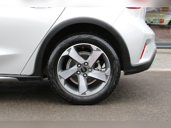 Used Ford Focus 2021 for sale - 78030622: Photo