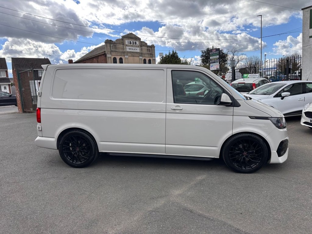 Used Volkswagen Transporter 2024 for sale - 78097234: Photo 4