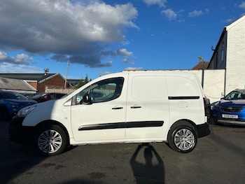Used Peugeot Partner 2017 for sale - 75832685: Photo