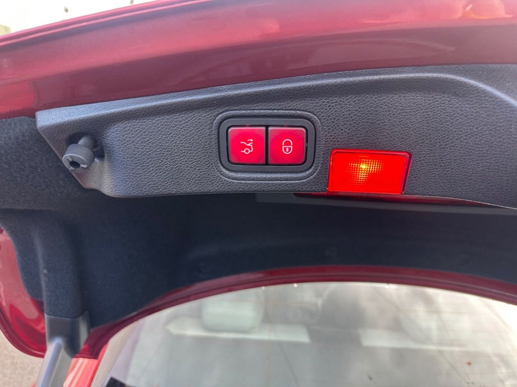 Used Mercedes-Benz C Class 2017 for sale - 76396325: Photo 29