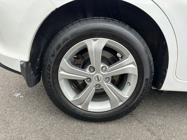 Used Nissan Pulsar 2015 for sale - 76235725: Photo 10