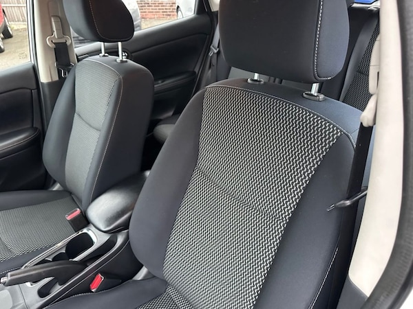 Used Nissan Pulsar 2015 for sale - 76235725: Photo 23