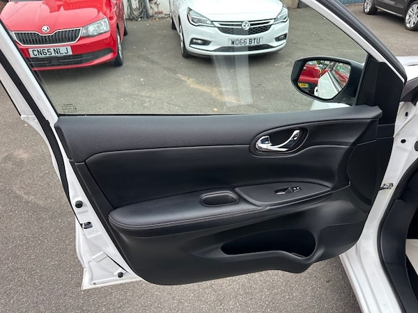 Used Nissan Pulsar 2015 for sale - 76235725: Photo 24