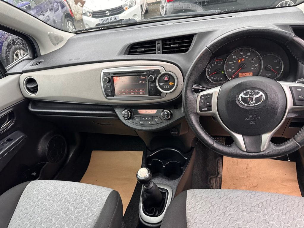 Used Toyota Yaris 2011 for sale - 77563957: Photo 14