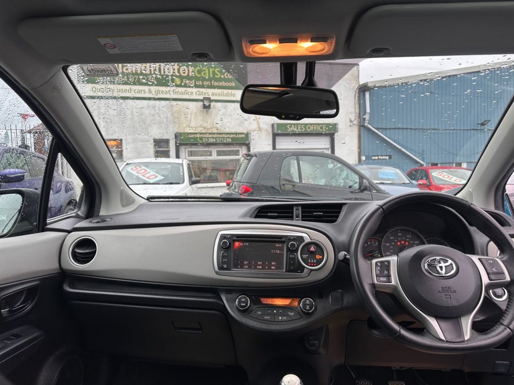 Used Toyota Yaris 2011 for sale - 77563957: Photo 15