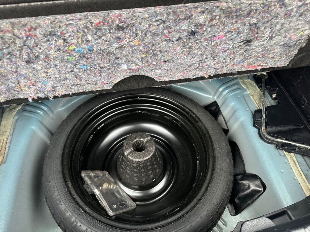 Used Toyota Yaris 2011 for sale - 77563957: Photo 19