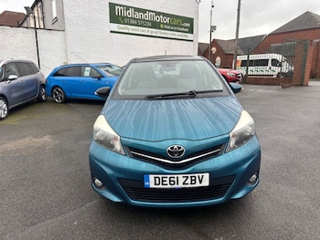 Used Toyota Yaris 2011 for sale - 77563957: Photo