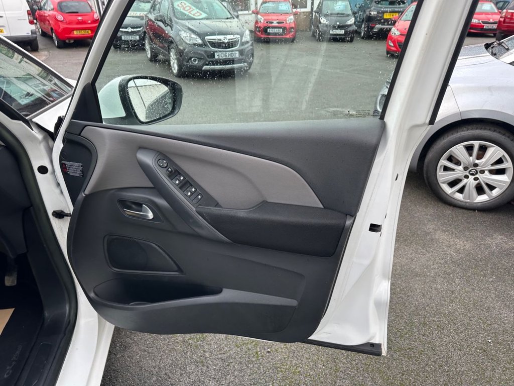 Used Citroen C4 Picasso 2014 for sale - 77346734: Photo 17