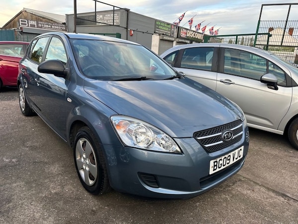 Used Kia Ceed 2009 for sale - 76250159: Photo 1