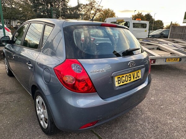 Used Kia Ceed 2009 for sale - 76250159: Photo 2