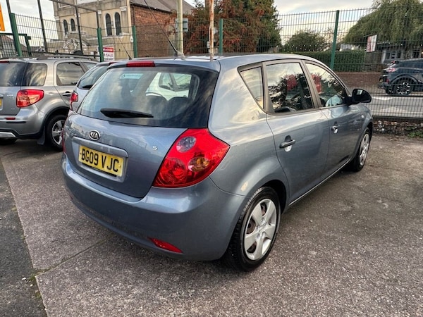 Used Kia Ceed 2009 for sale - 76250159: Photo 5
