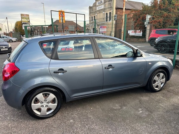 Used Kia Ceed 2009 for sale - 76250159: Photo 6