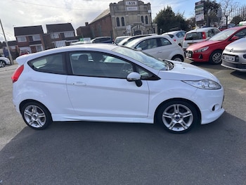 Used Ford Fiesta 2011 for sale - 77991271: Photo