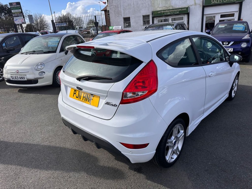 Used Ford Fiesta 2011 for sale - 77991271: Photo 9