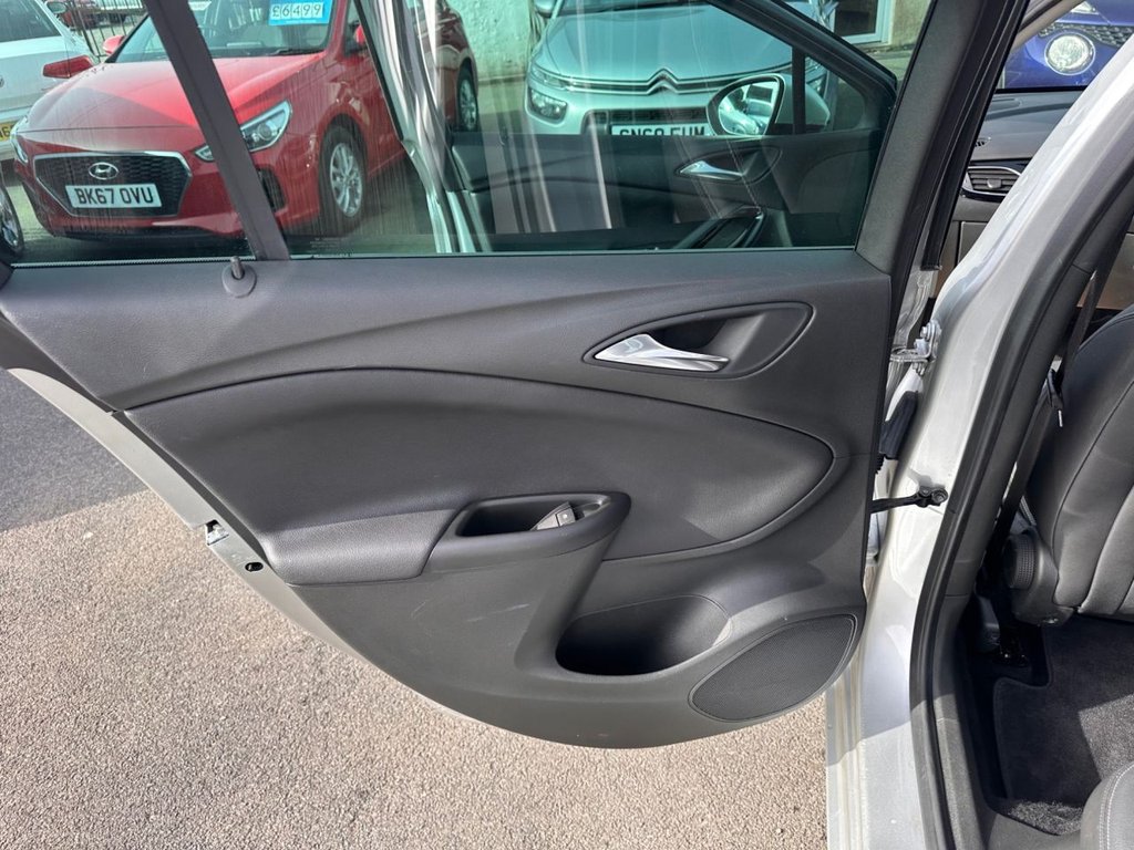 Used Vauxhall Astra 2019 for sale - 77920304: Photo 26