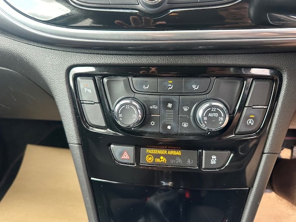 Used Vauxhall Mokka X 2018 for sale - 75542775: Photo 10
