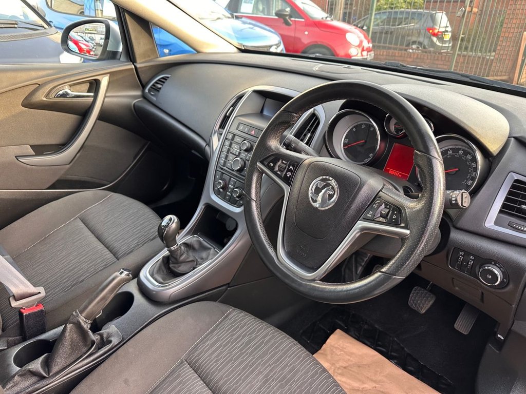 Used Vauxhall Astra 2015 for sale - 77920482: Photo 13