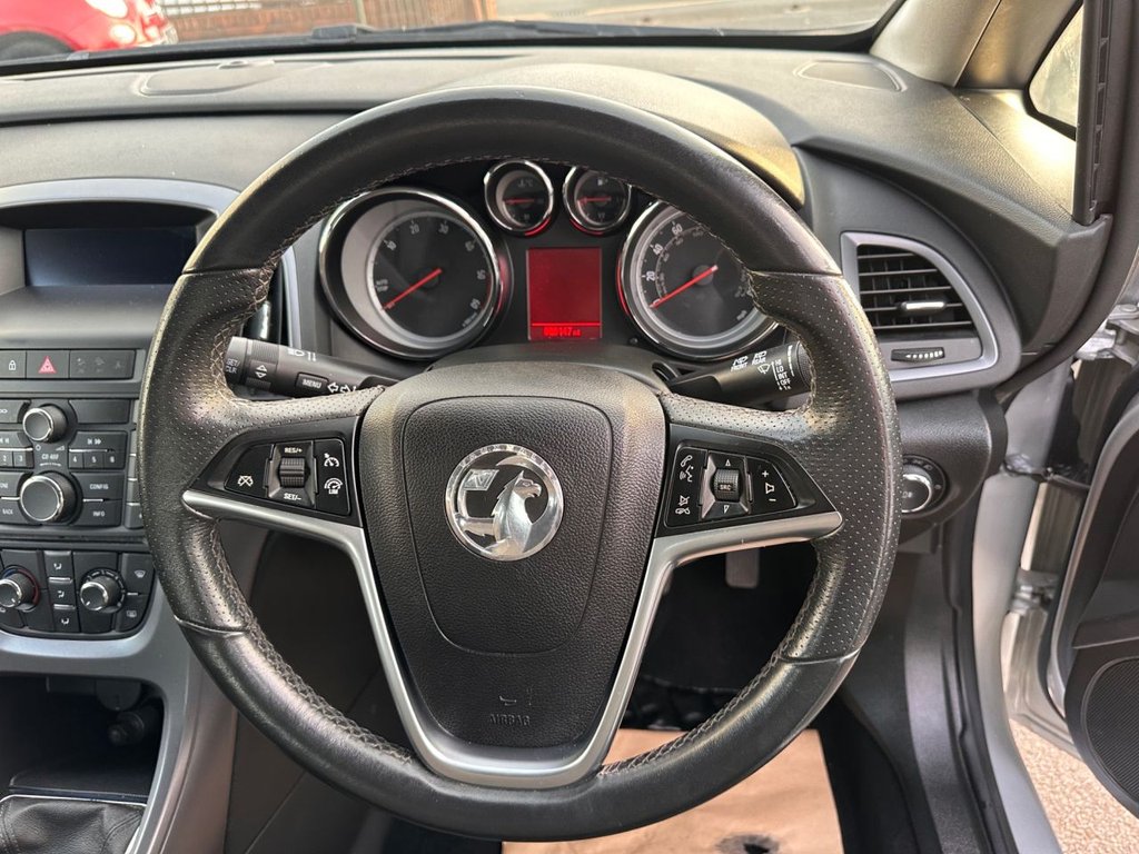 Used Vauxhall Astra 2015 for sale - 77920482: Photo 14