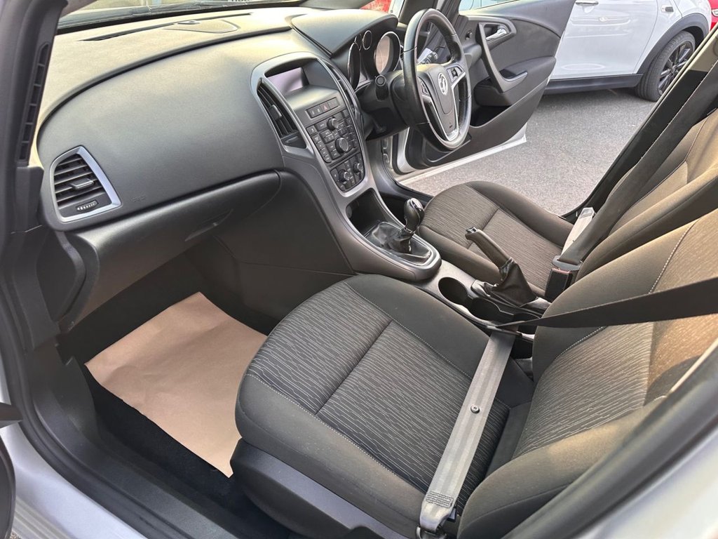 Used Vauxhall Astra 2015 for sale - 77920482: Photo 21