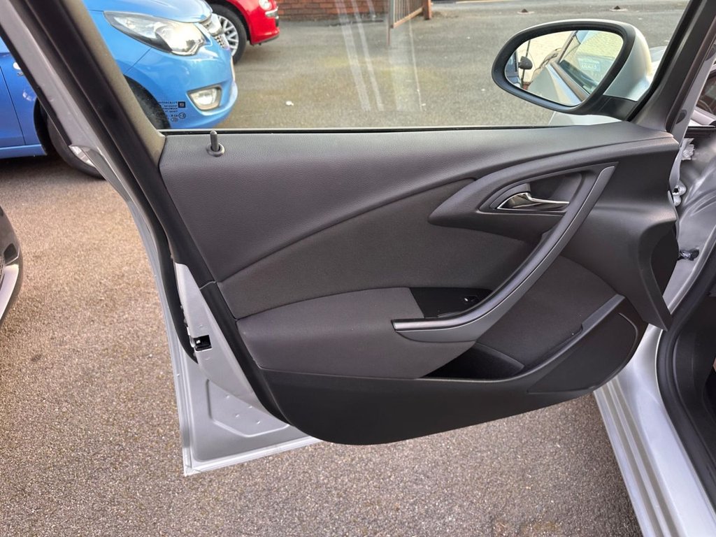 Used Vauxhall Astra 2015 for sale - 77920482: Photo 23