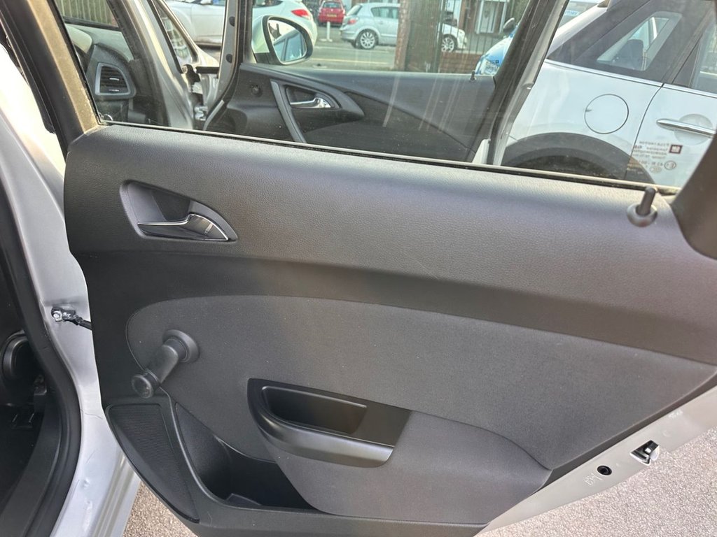 Used Vauxhall Astra 2015 for sale - 77920482: Photo 25