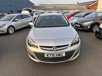 Used Vauxhall Astra 2015 for sale - 77920482: Photo