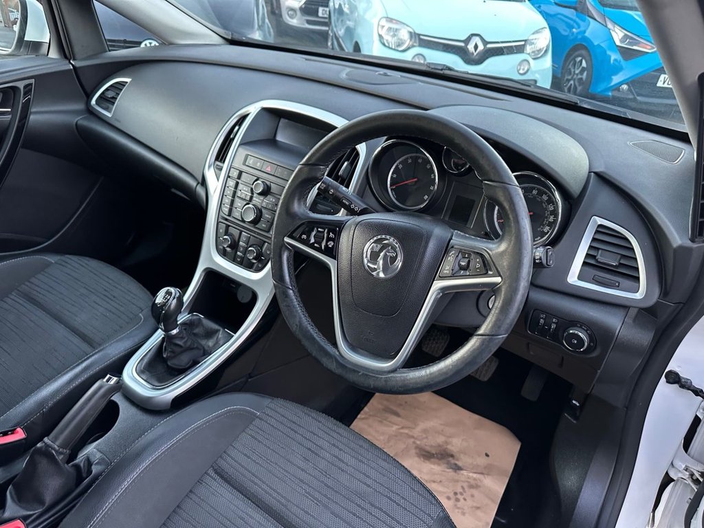 Used Vauxhall Astra 2015 for sale - 77020396: Photo 13