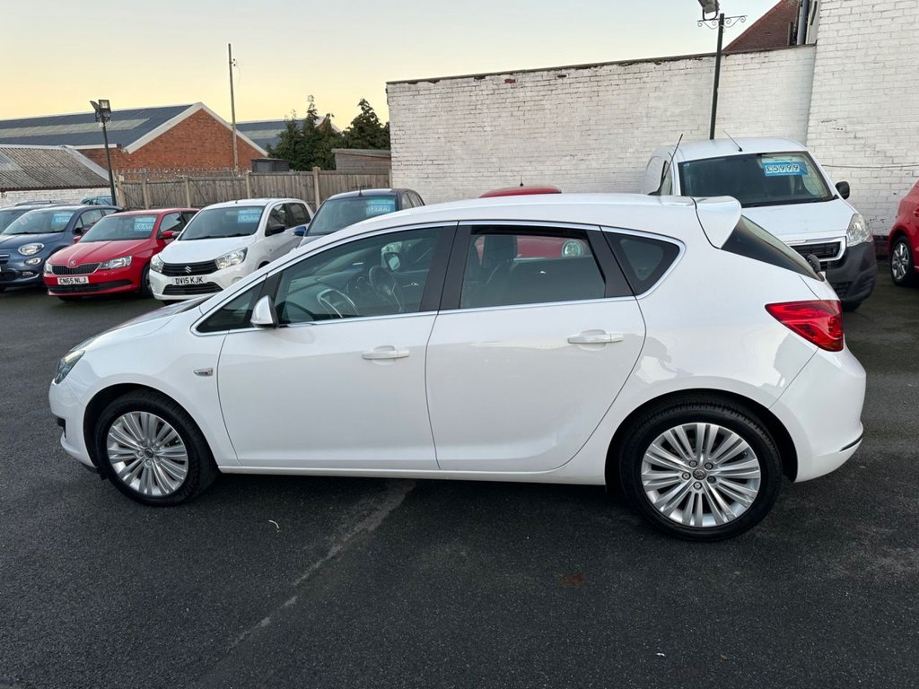 Used Vauxhall Astra 2015 for sale - 77020396: Photo 8