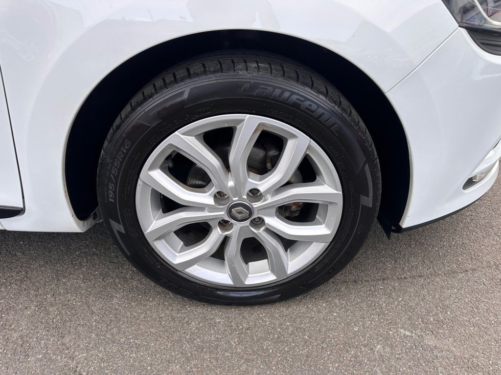 Used Renault Clio 2017 for sale - 78074206: Photo 13