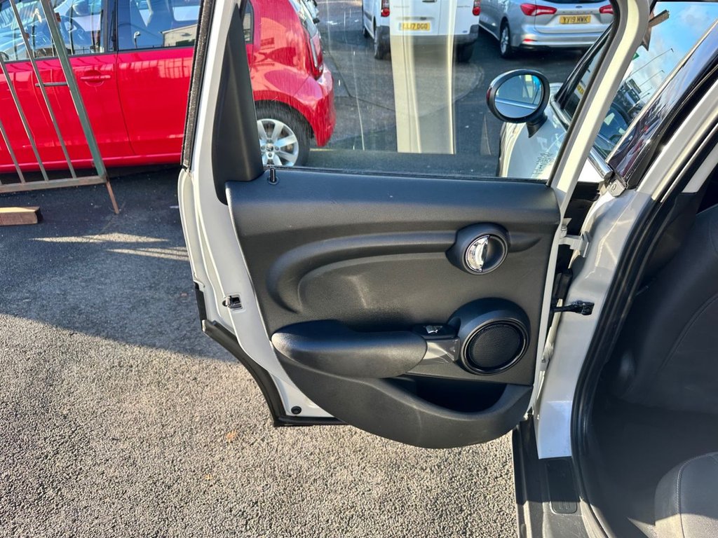 Used MINI Hatch 2018 for sale - 76582689: Photo 24