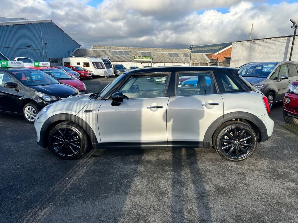 Used MINI Hatch 2018 for sale - 76582689: Photo 4