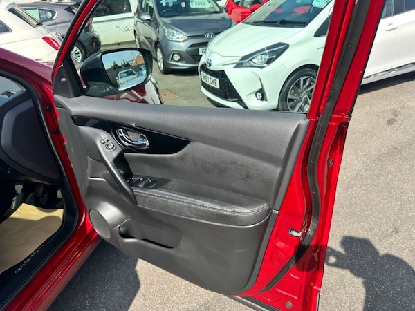 Used Nissan Qashqai 2014 for sale - 76256117: Photo 19