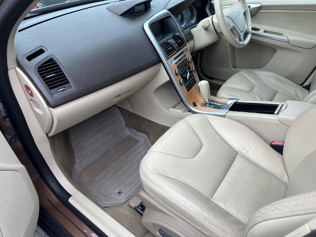 Used Volvo XC60 2009 for sale - 76056784: Photo 12