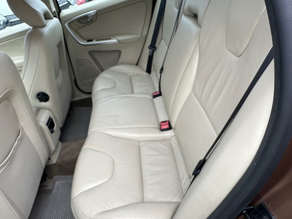 Used Volvo XC60 2009 for sale - 76056784: Photo 13