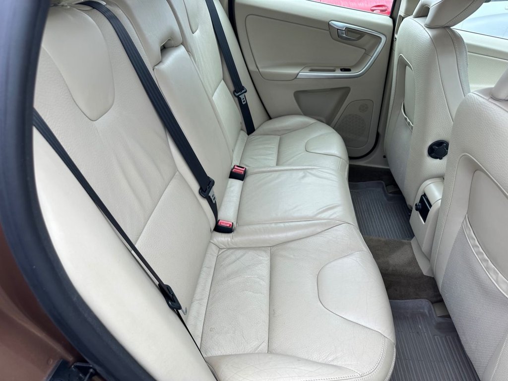 Used Volvo XC60 2009 for sale - 76056784: Photo 16