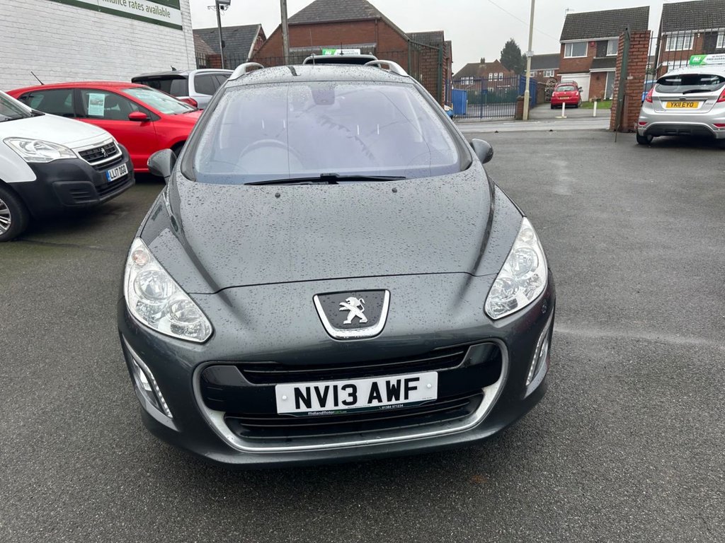 Used Peugeot 308 2013 for sale - 77020363: Photo 2