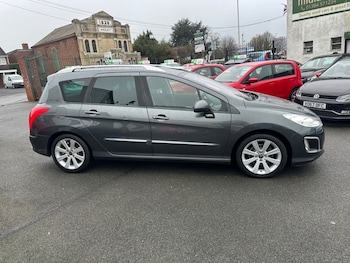 Used Peugeot 308 2013 for sale - 77020363: Photo