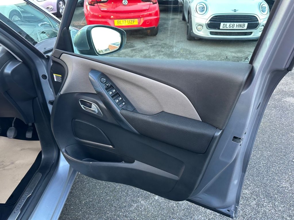 Used Citroen C4 Grand Picasso 2018 for sale - 76582373: Photo 27