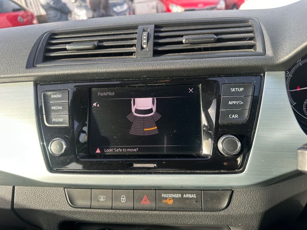 Used Skoda Fabia 2018 for sale - 77452067: Photo 32