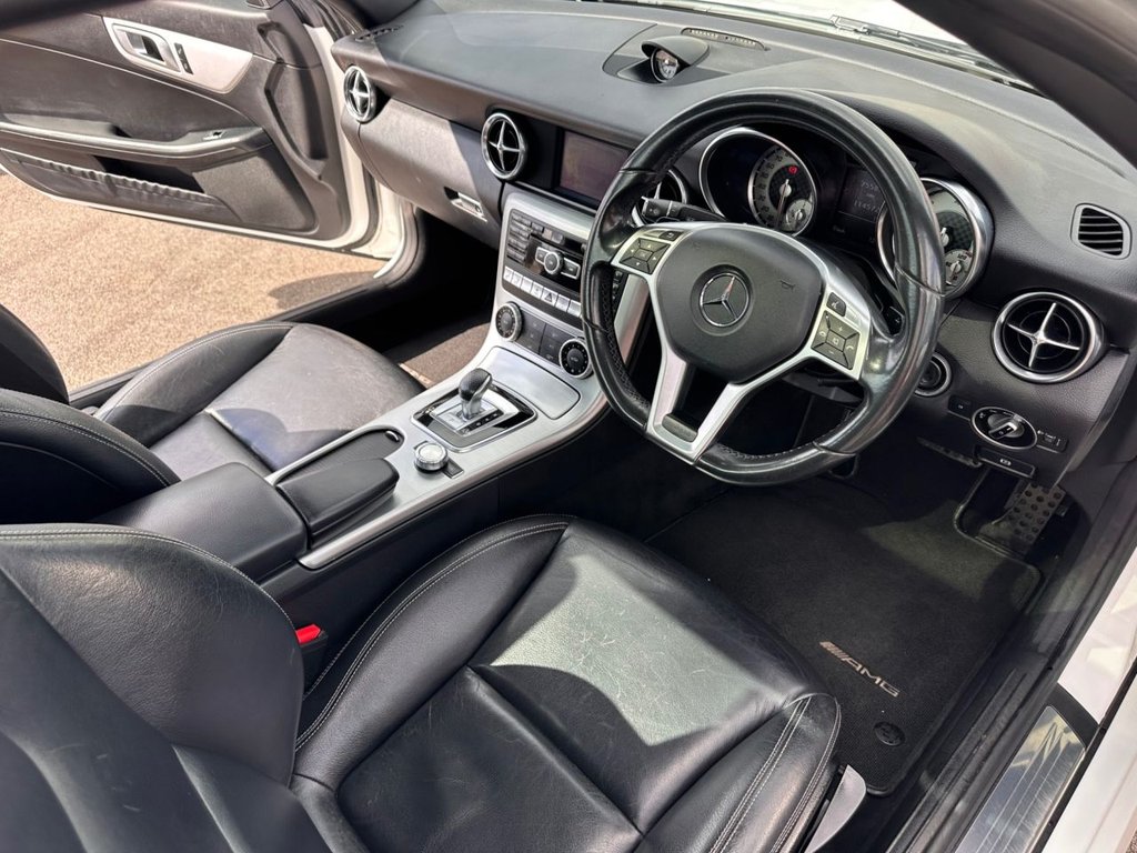 Used Mercedes-Benz SLK 2015 for sale - 78082804: Photo 17