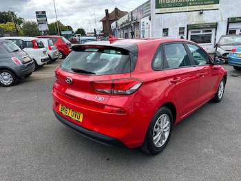 Used Hyundai i30 2017 for sale - 78645678: Photo