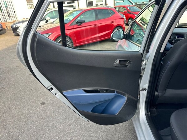 Used Hyundai i10 2014 for sale - 75207238: Photo 16