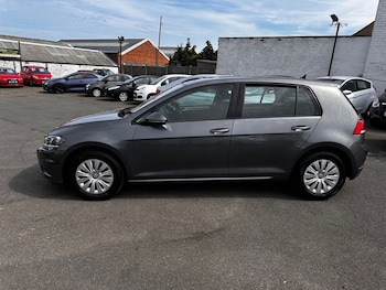 Used Volkswagen Golf 2018 for sale - 78387351: Photo